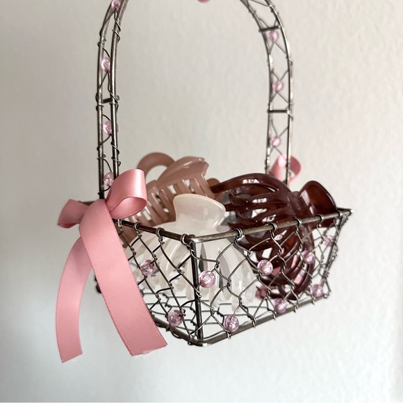 Decorative Wire Beaded Basket - Picture 11 of 11